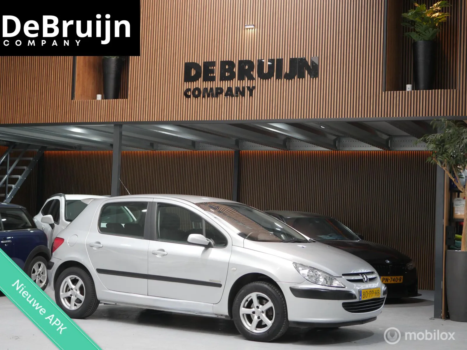 Peugeot 307 (2004) — foto 1