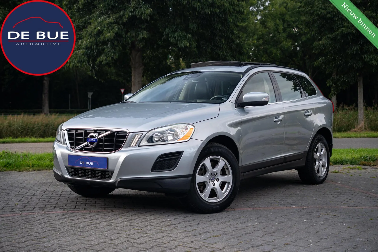 Volvo XC60 (2010) — foto 1