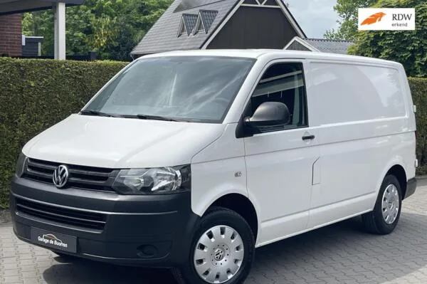 Volkswagen Transporter (2015) — foto 1