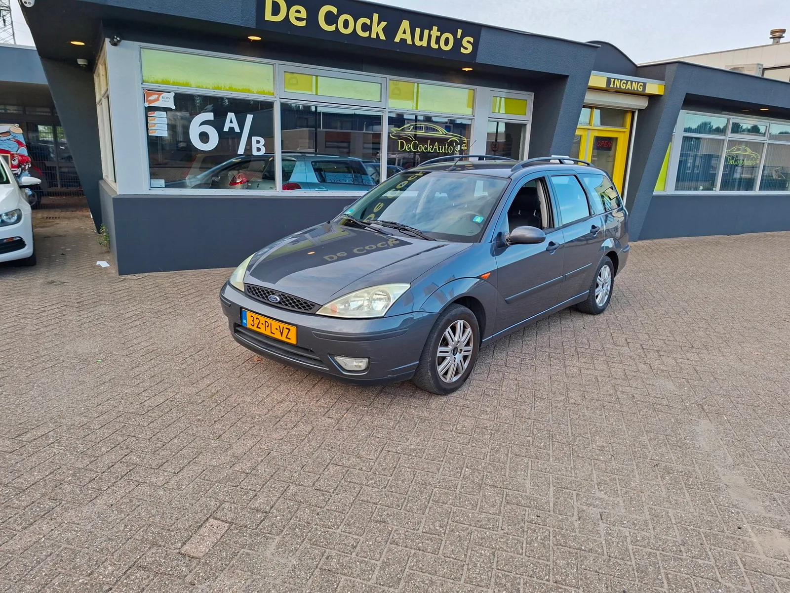 Ford Focus (2004) — foto 1