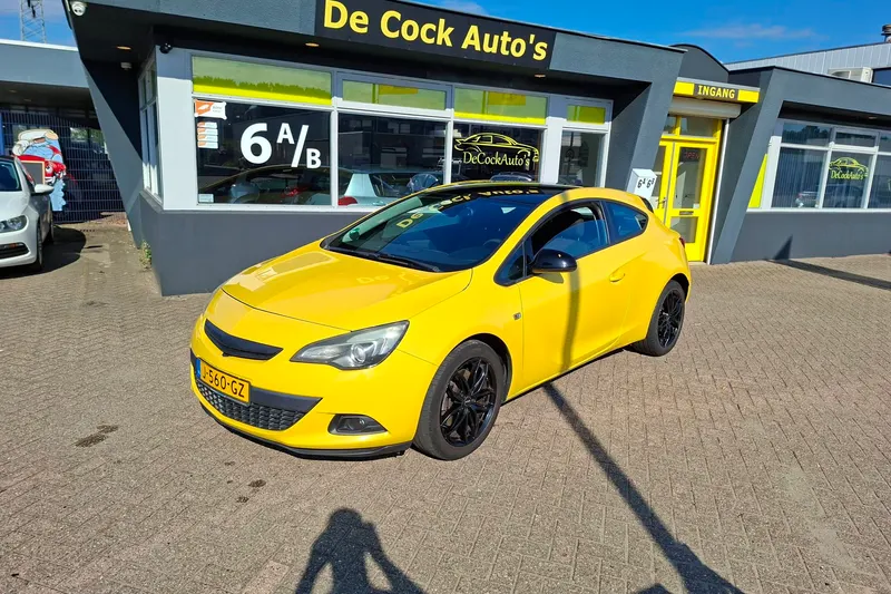 Opel Astra (2012)