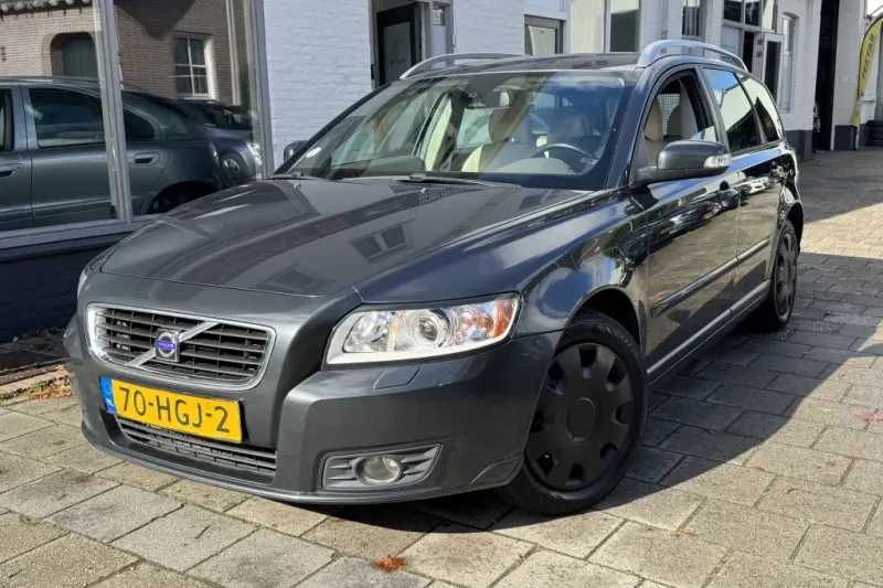 Volvo V50 (2008)