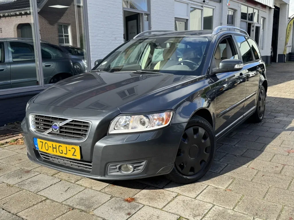 Volvo V50 (2008) — foto 1