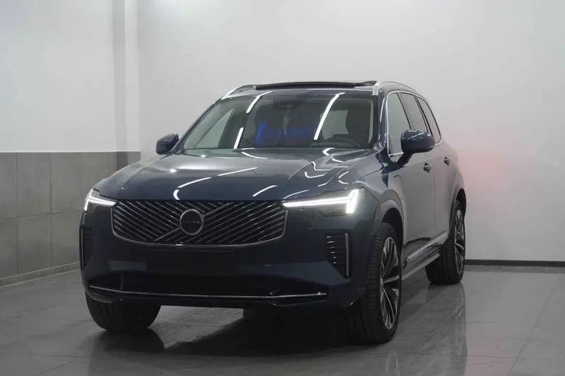 Volvo XC90 (2025)