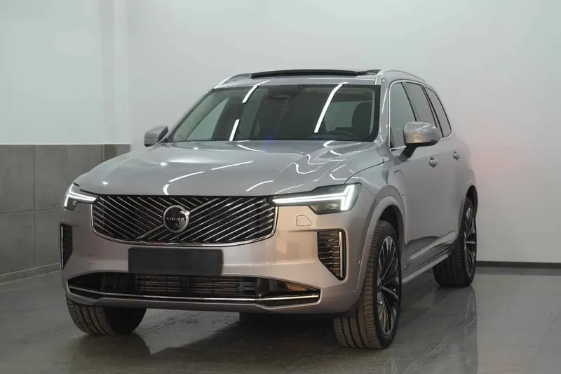 Volvo XC90 (2025)