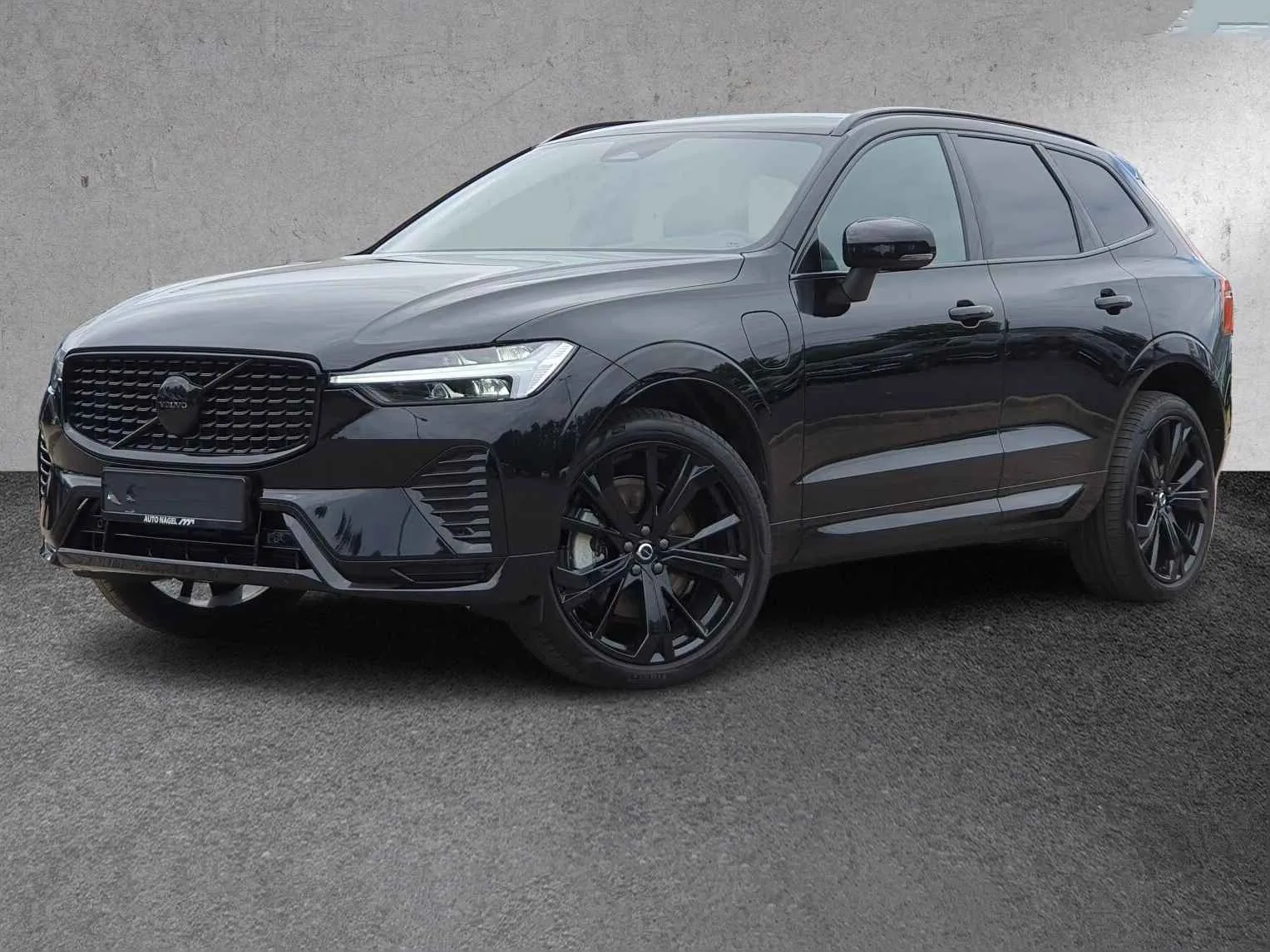 Volvo XC60 (2025) — foto 1