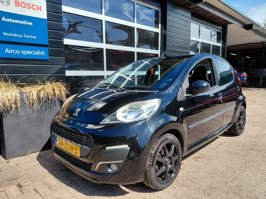 Peugeot 107 (2013) — foto 1