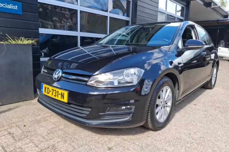 Volkswagen Golf (2016)