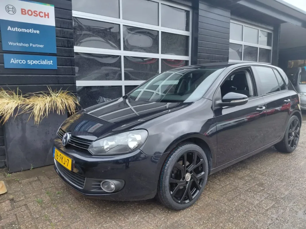 Volkswagen Golf (2011) — foto 1