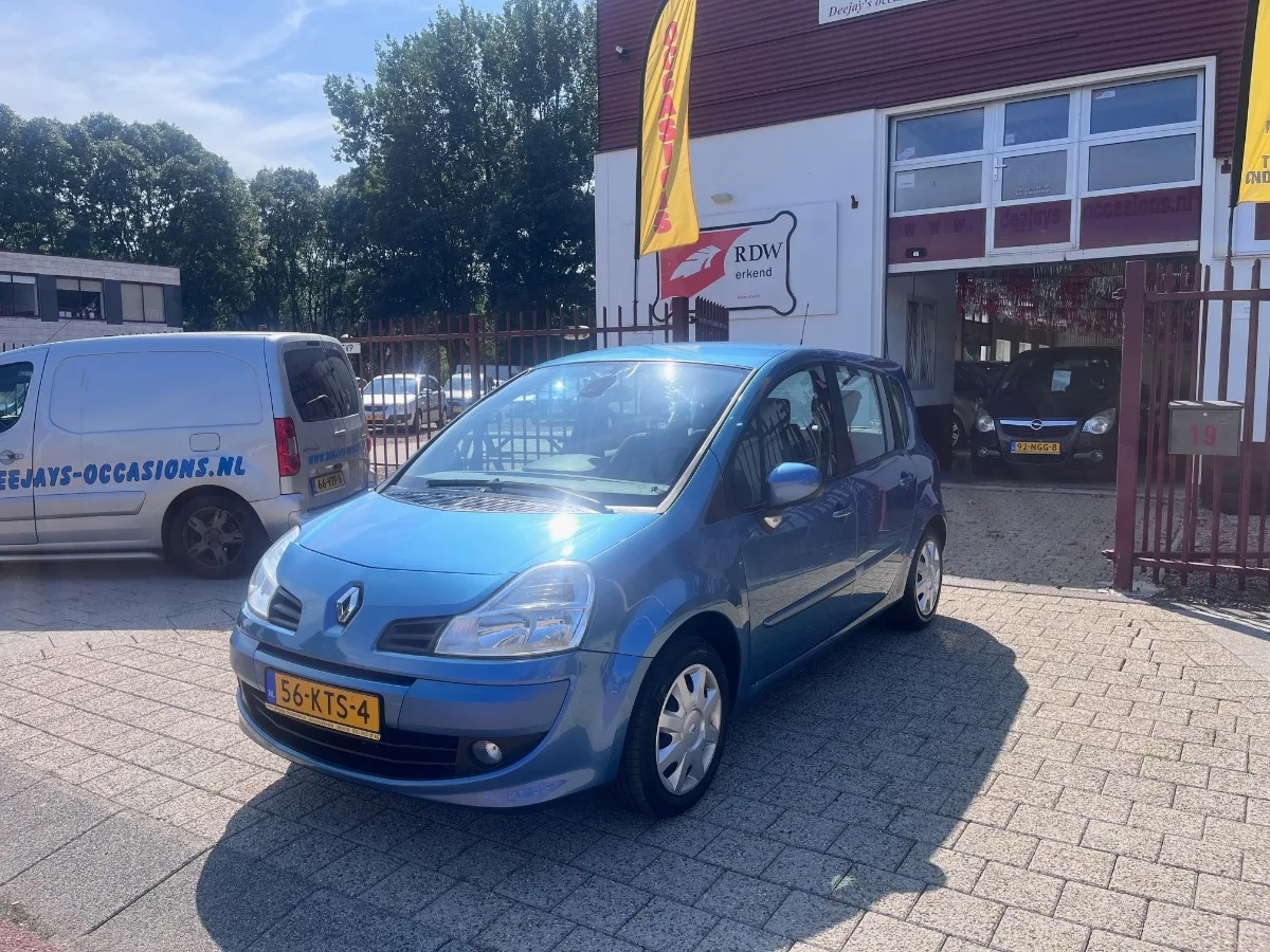 Renault Grand Modus (2010) — foto 1