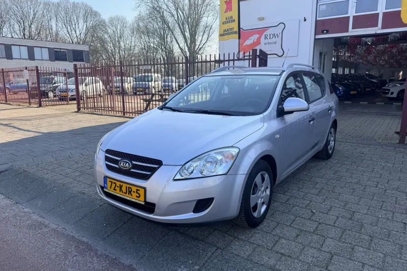 Kia Cee D (2009)