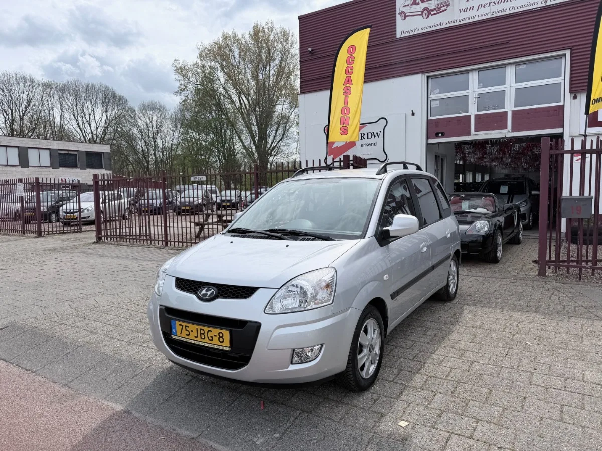 Hyundai Matrix 1.6i Style (2009) — foto 1