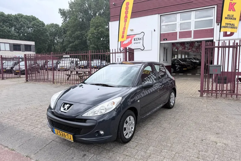Peugeot 206+ (2010)