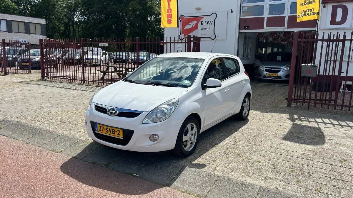 Hyundai i20 (2011) — foto 1