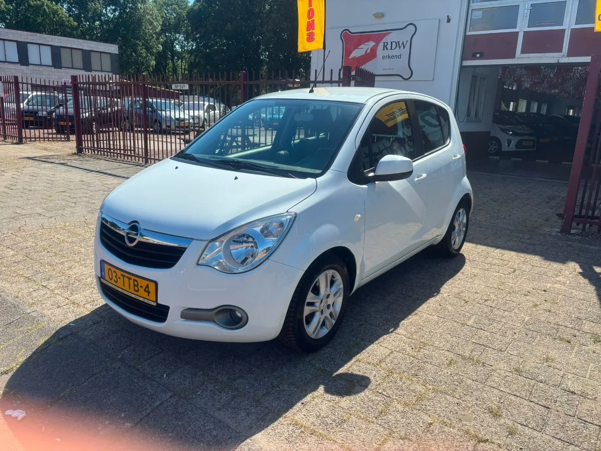 Opel Agila (2012) — foto 1
