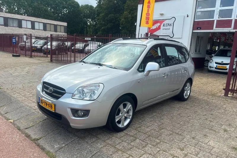 Kia CARENS (2007)