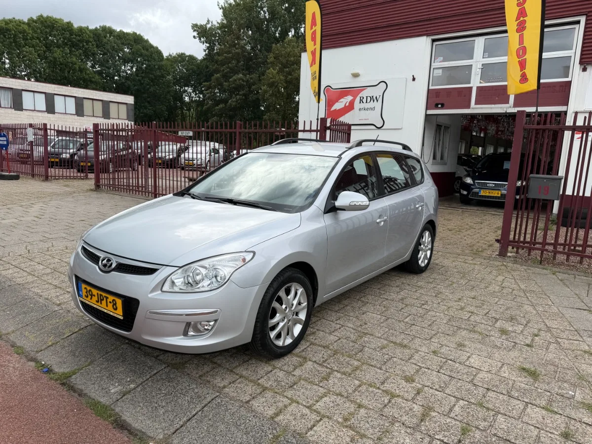 Hyundai i30 (2009) — foto 1