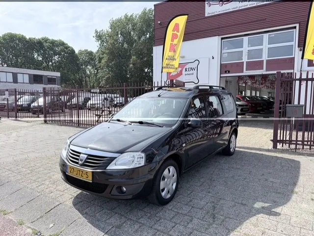 Dacia Logan MCV (2009) — foto 1