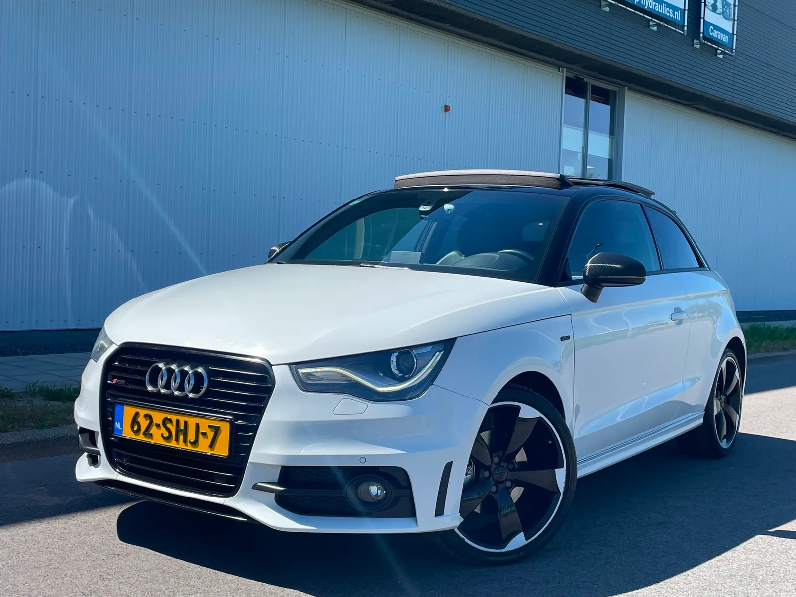 Audi A1 (2011) — foto 1