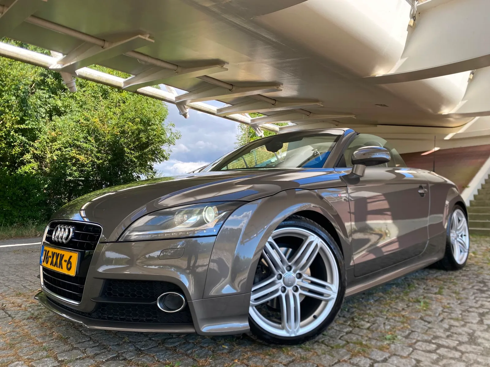 Audi TT (2012) — foto 1