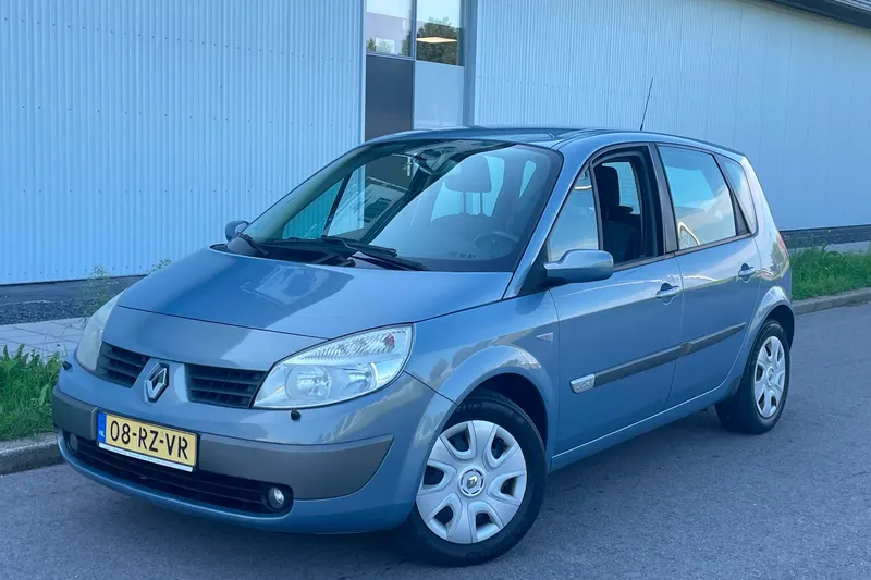 Renault Scénic (2005)