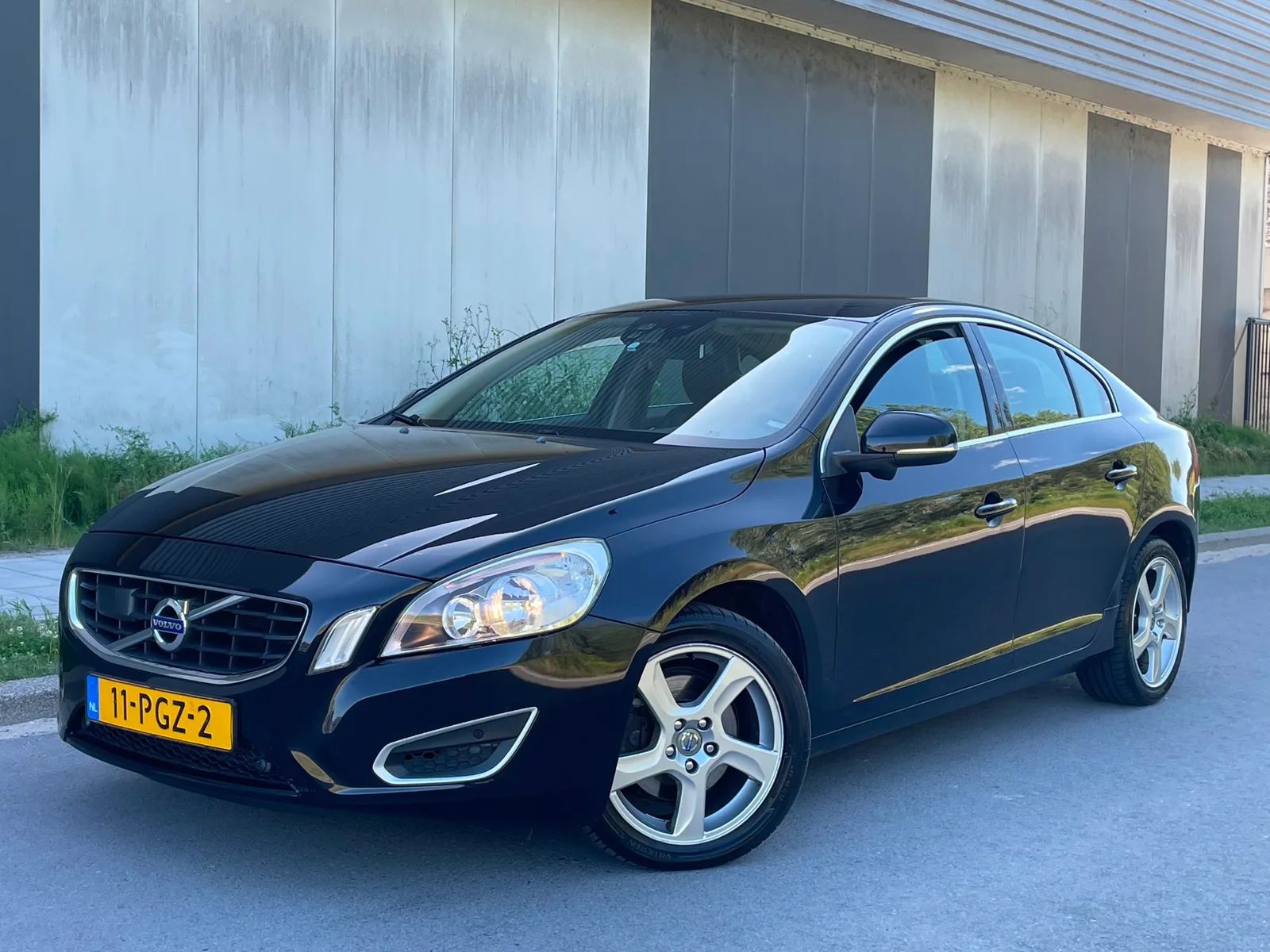 Volvo S60 (2011) — foto 1