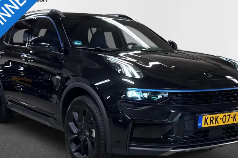 Lynk & Co 01 (2023)