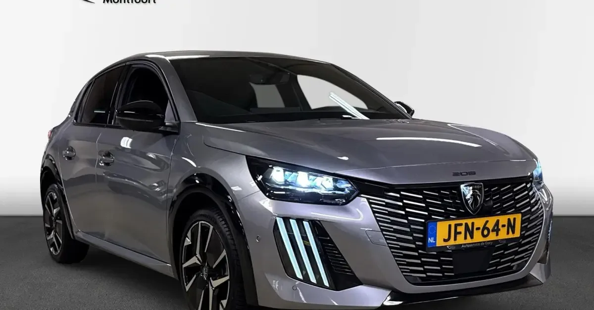 Peugeot 208 (2024) — foto 1