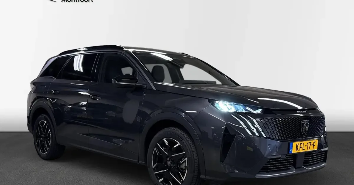 Peugeot 5008 (2025) — foto 1