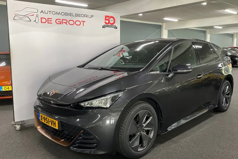 CUPRA Born (2024)
