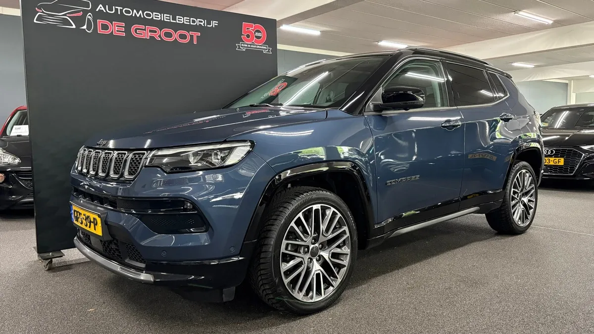Jeep Compass (2024) — foto 1
