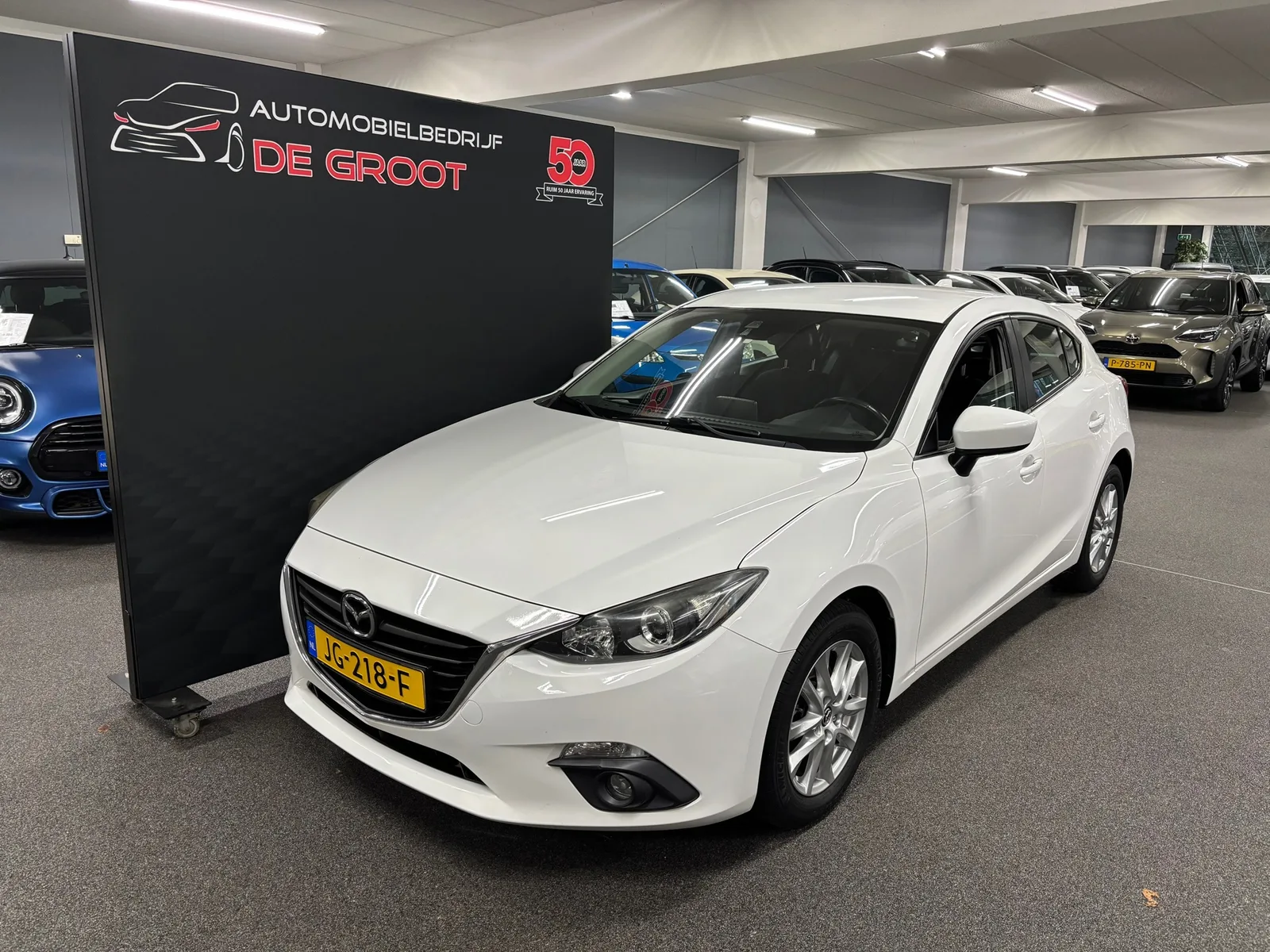 Mazda 3 (2016) — foto 1