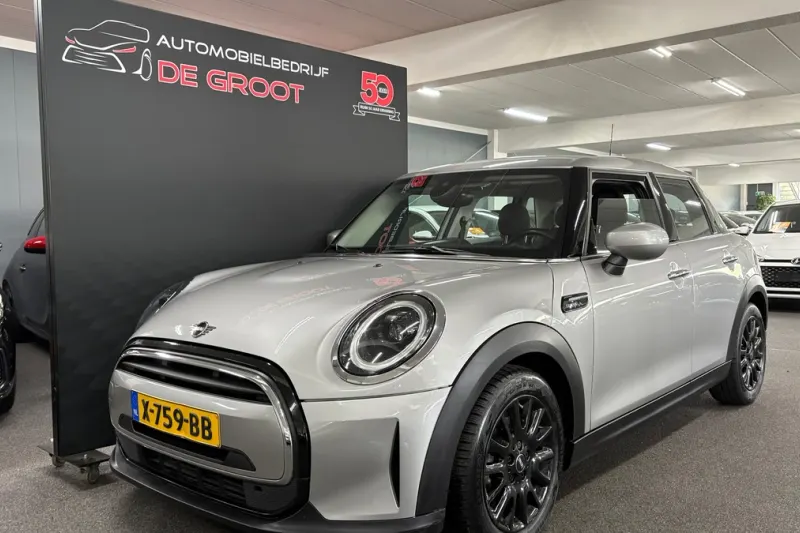 MINI Mini (2023)