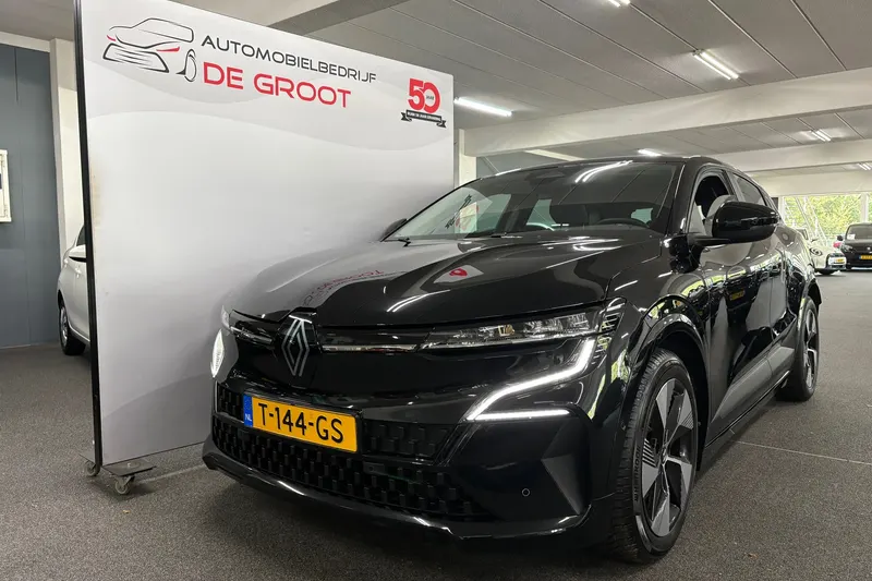 Renault Mégane E-Tech (2024)