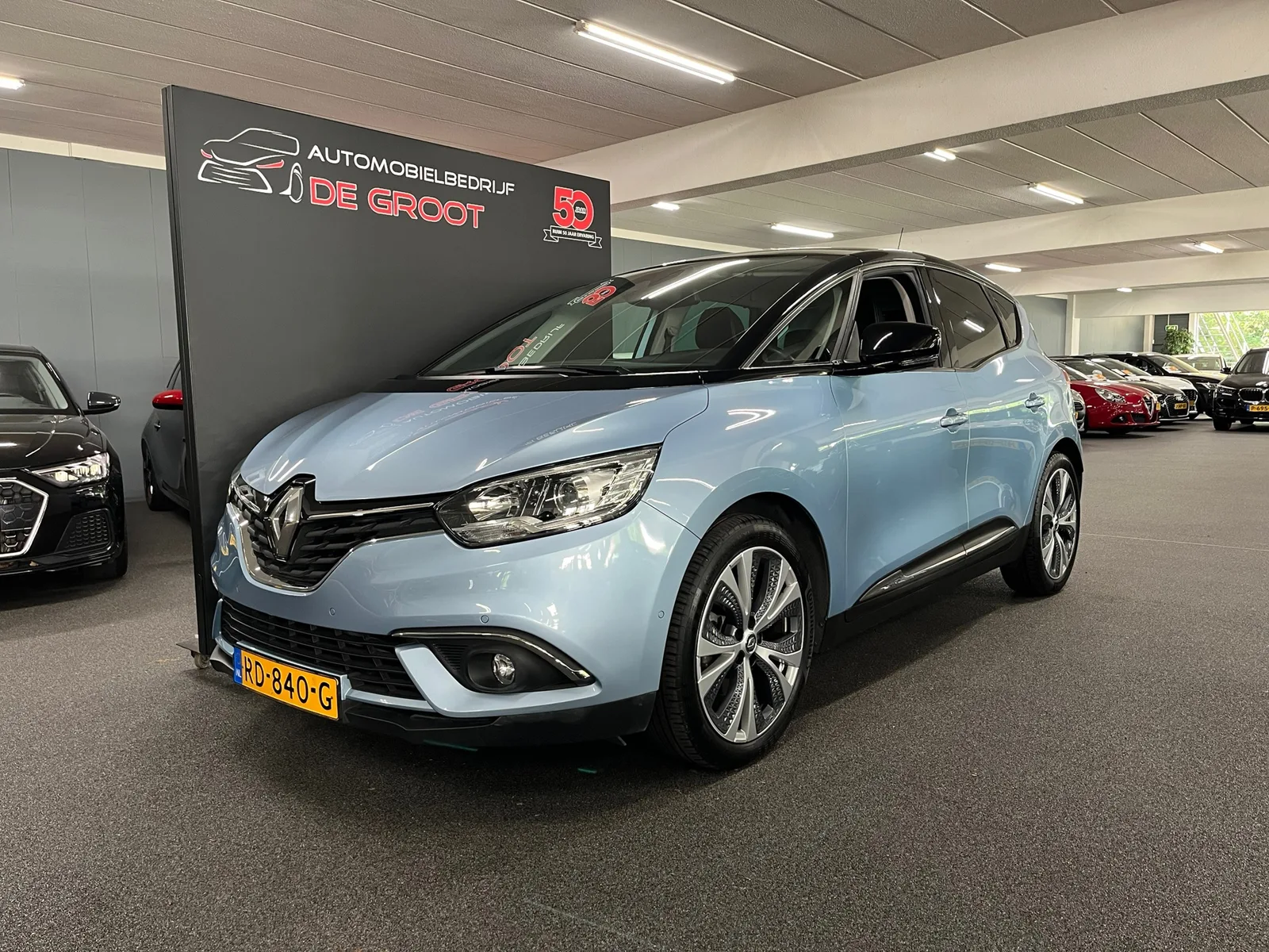 Renault Scénic (2017) — foto 1