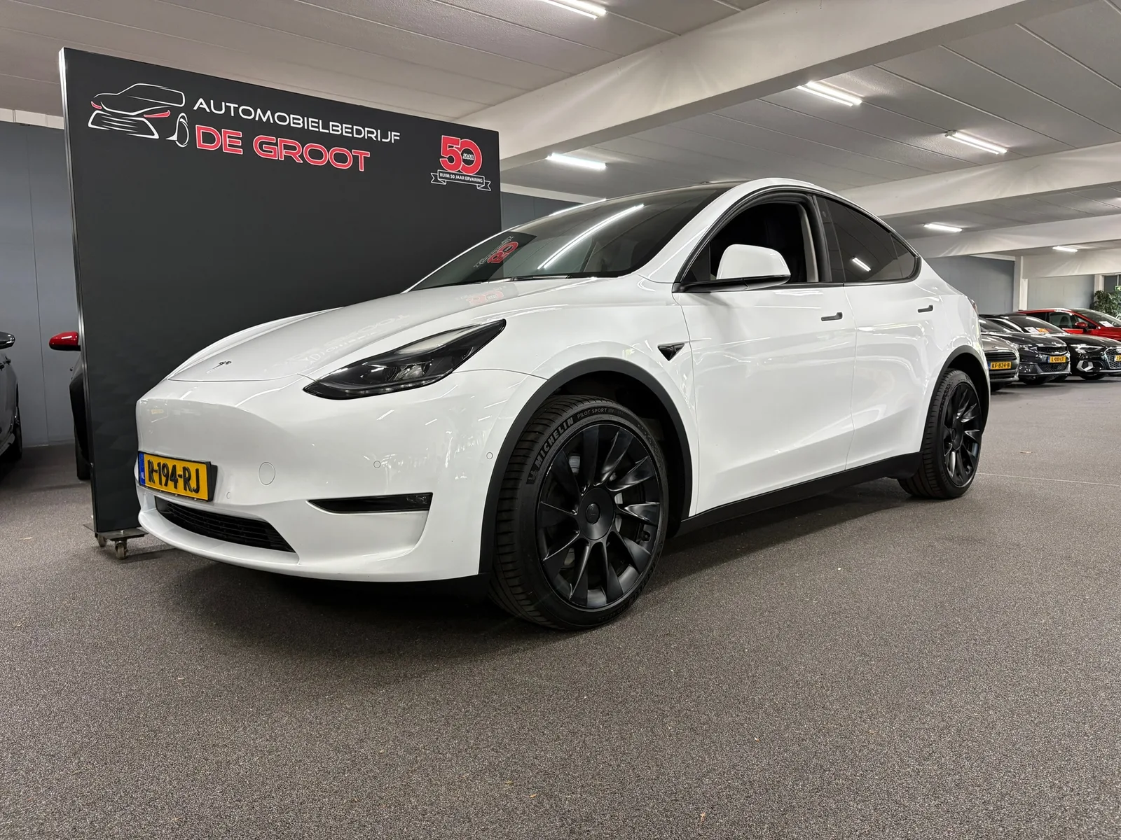 Tesla Model Y (2022) — foto 1