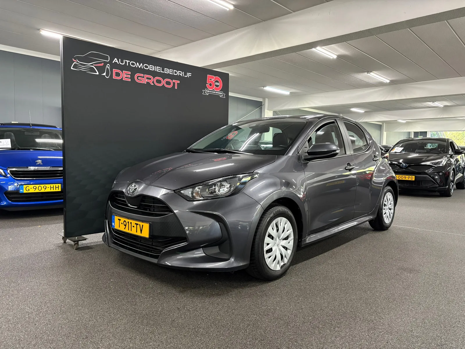 Toyota Yaris (2023) — foto 1
