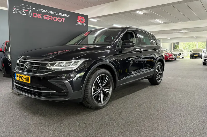Volkswagen Tiguan (2021)