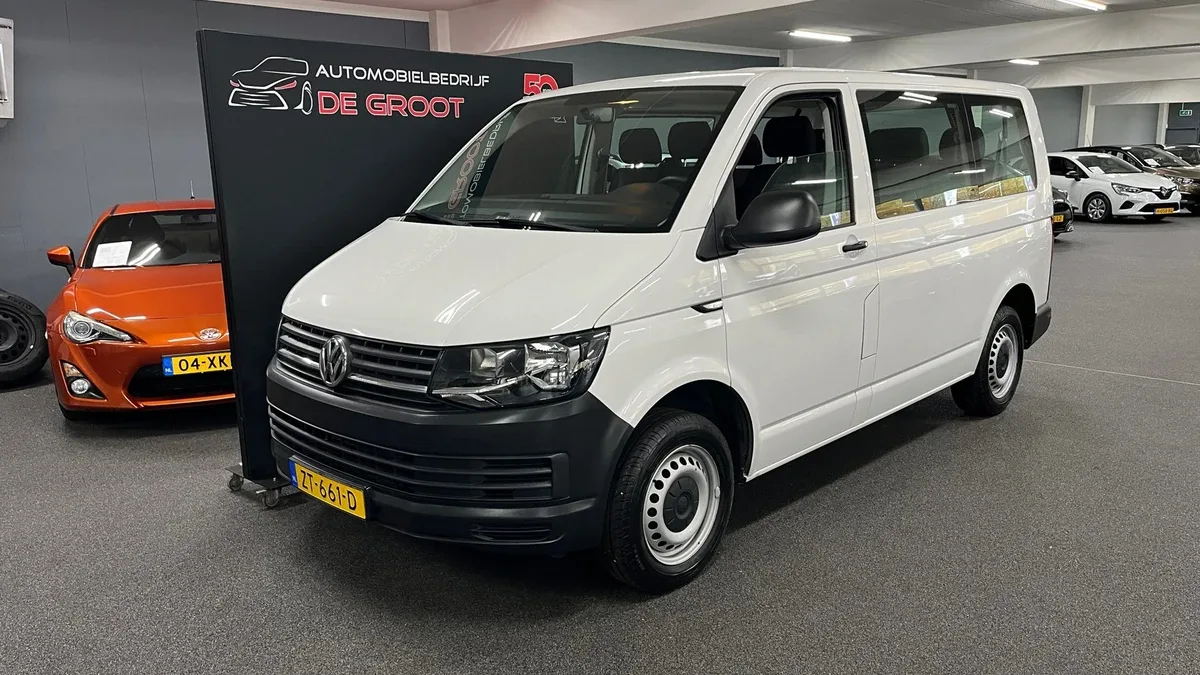 Volkswagen Transporter (2019) — foto 1