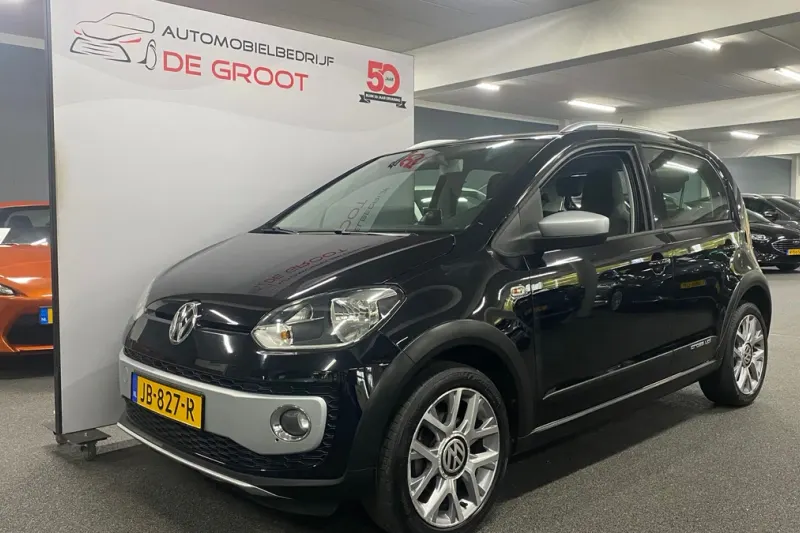 Volkswagen Up! (2016)