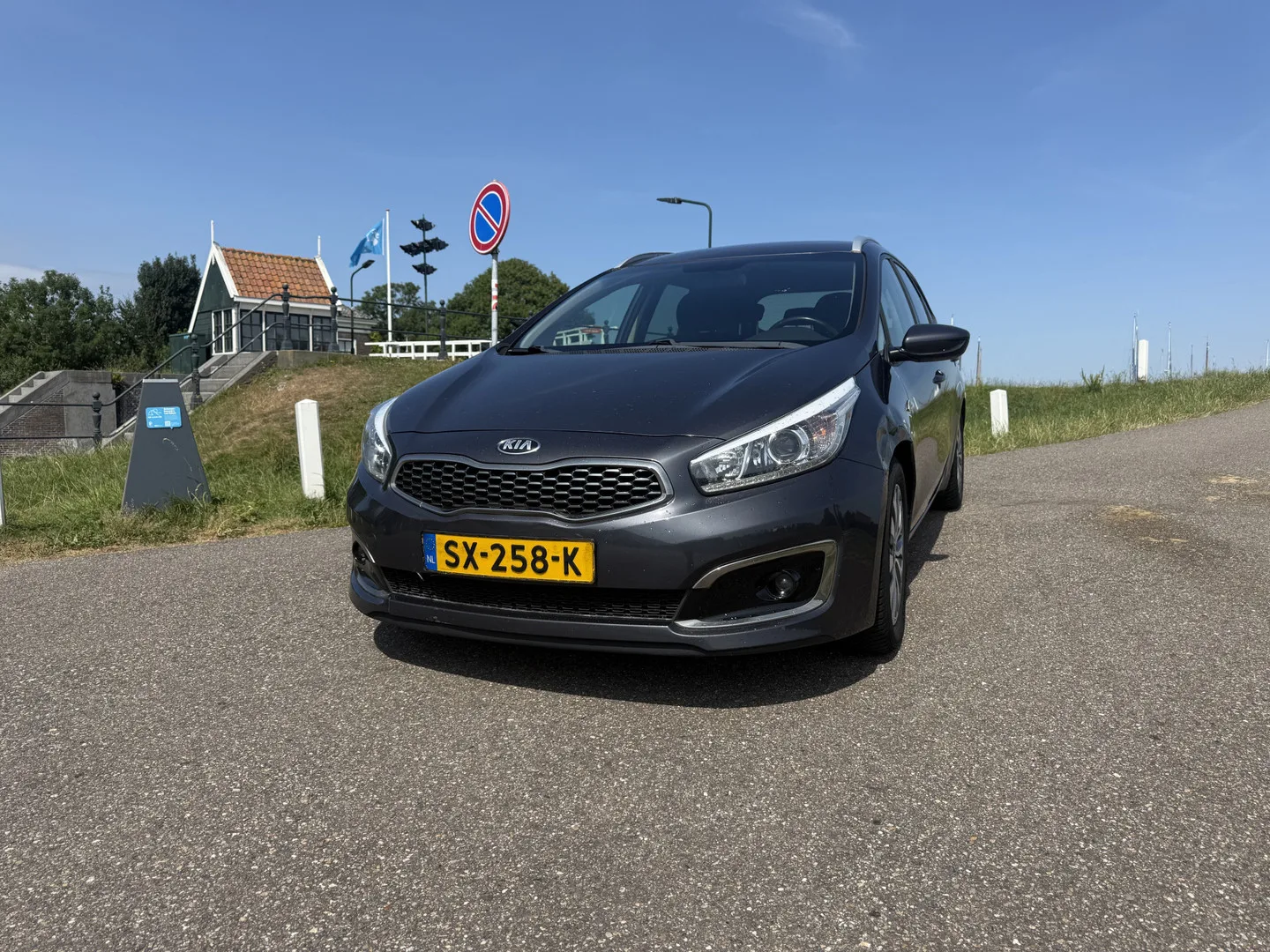 Kia Ceed (2018) — foto 1