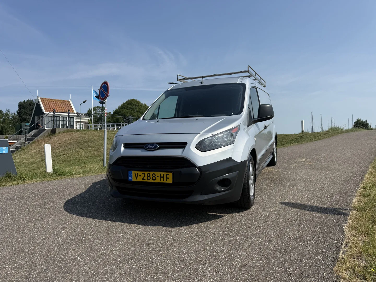 Ford Transit Connect (2017) — foto 1