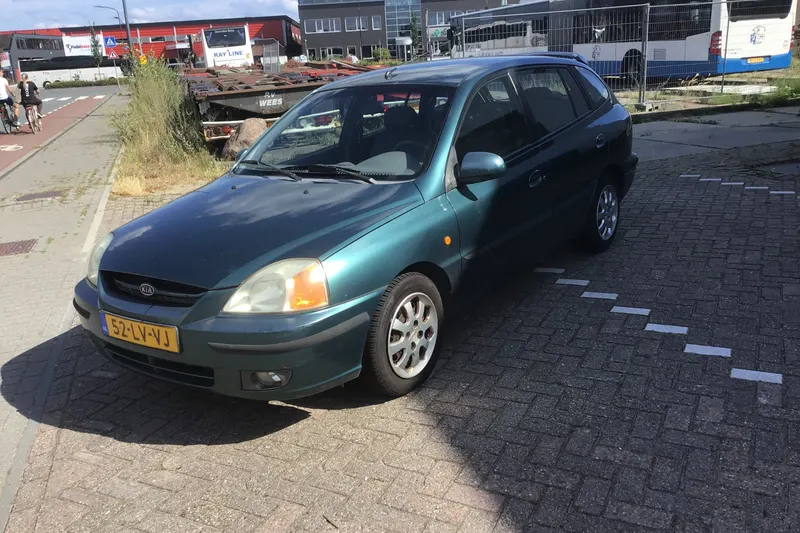Kia Rio (2004)