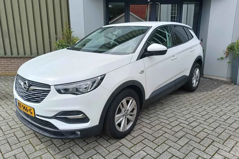 Opel Grandland (2018)