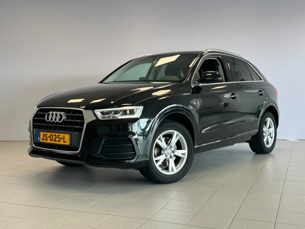 Audi Q3 (2015) — foto 1