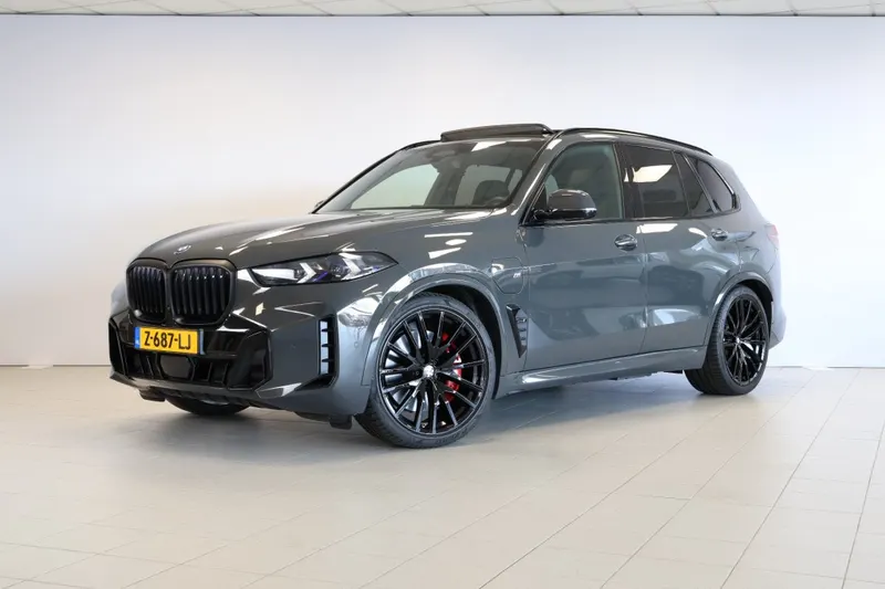 BMW X5 (2024)