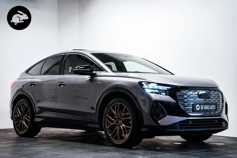 Audi Q4 e-tron (2023)