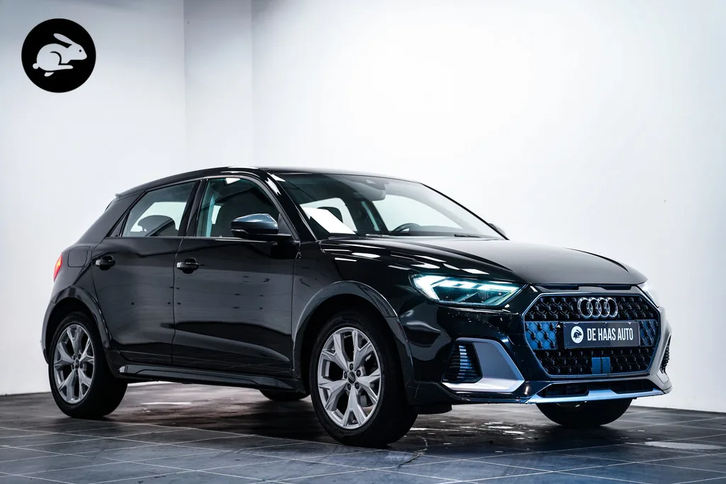 Audi A1 Citycarver (2020) — foto 1