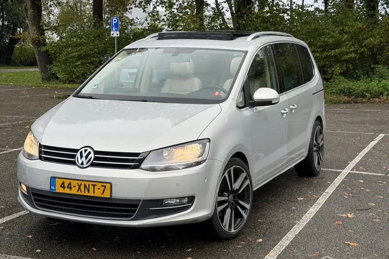 Volkswagen Sharan (2012)