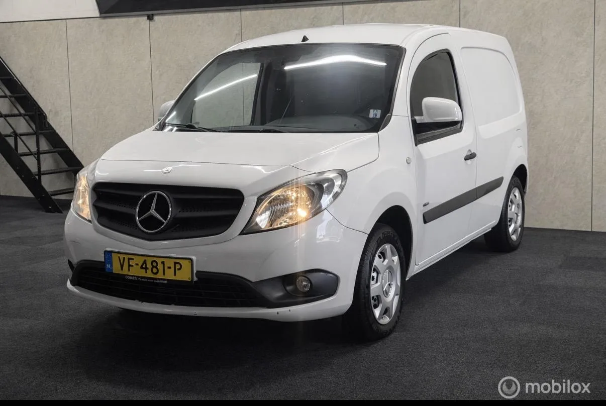Mercedes-Benz Citan (2013) — foto 1